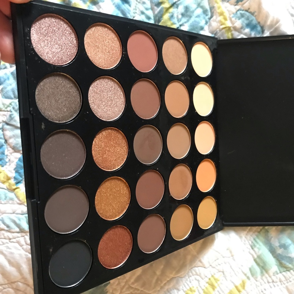 Morphe palette
